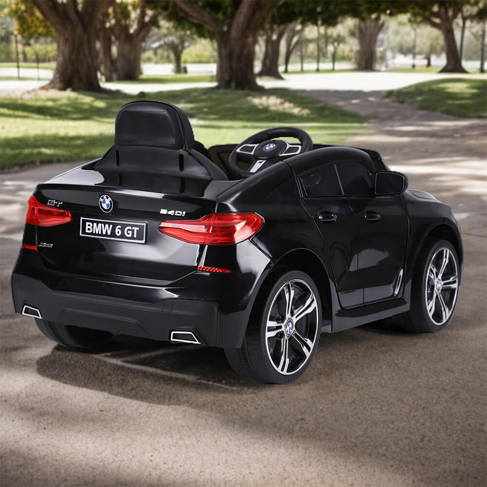 BMW I7 BATTERY OPRATED KIDS RIDE ON JEEP