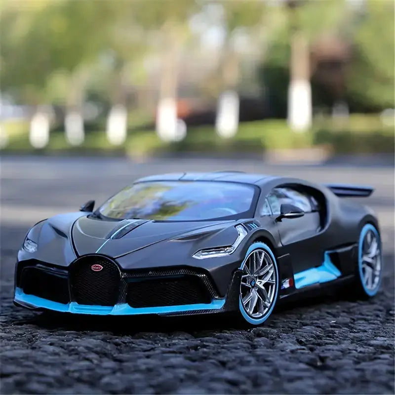 MAISTO 1:24 BUGATTI DIVO DIECAST MODEL