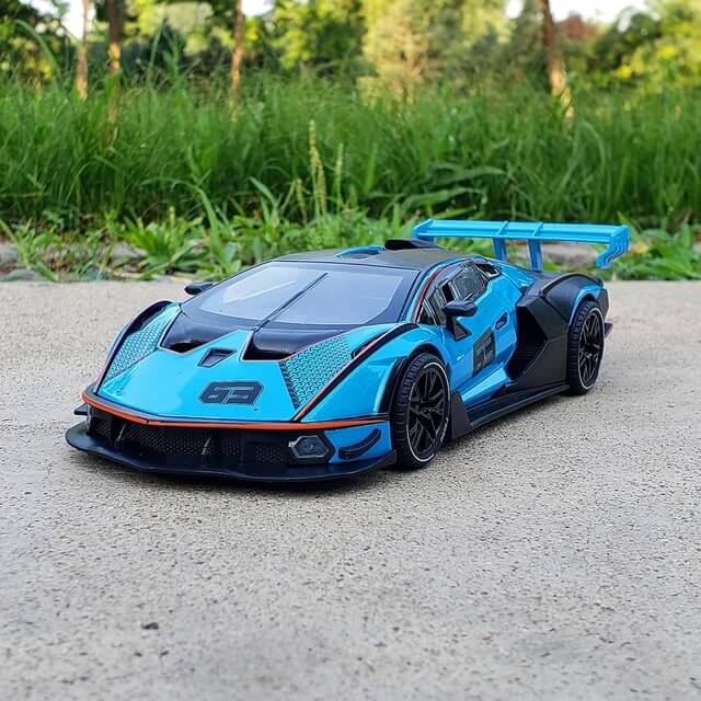 1:24 ESSENZA SVC12 RACING SUPERCAR DIECAST ALLOY MODEL