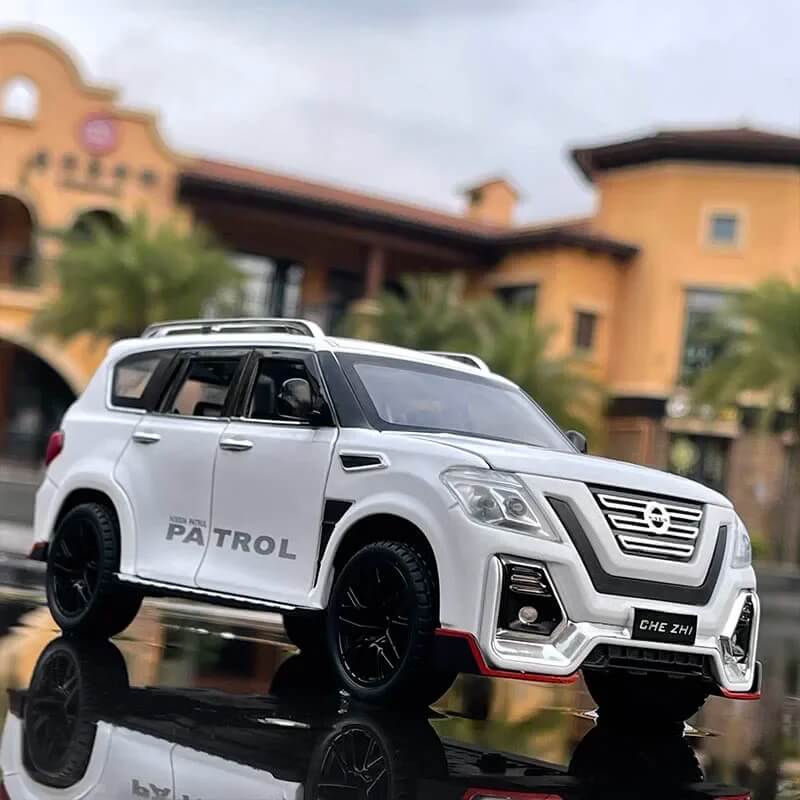 1:24 NISSAN PATROL MINIATURE OFF-ROAD ALLOY DIECAST MODEL