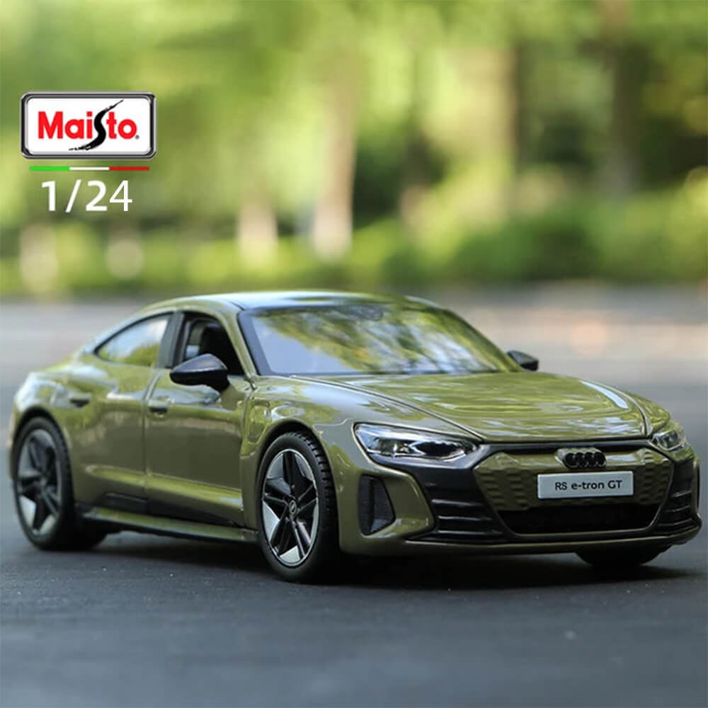 MAISTO 1:24 AUDI RS E-TRON GT 2022 DIECASY MODEL