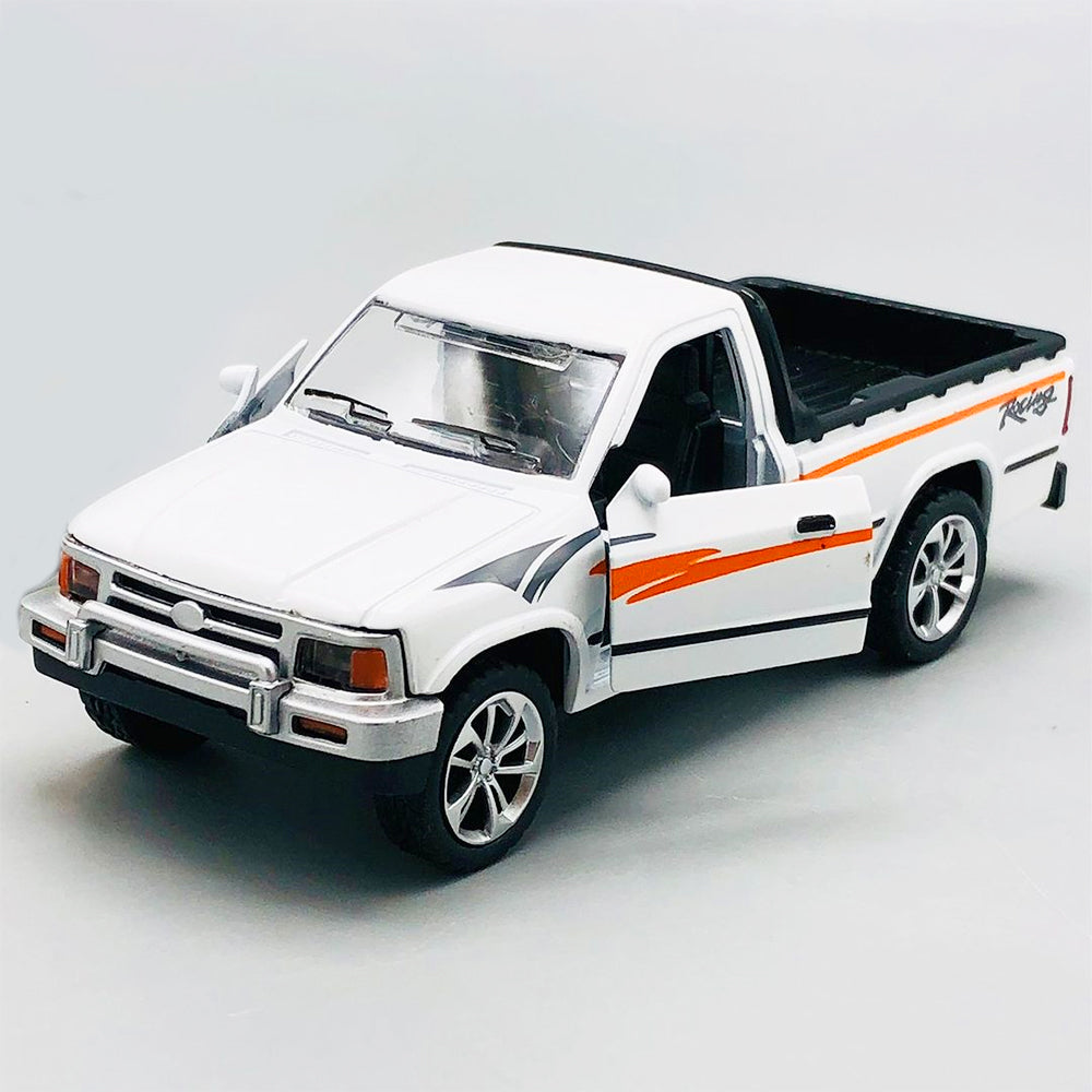 1:32 1992 TOYOTA HILUX ALLOY DIECAST MODEL