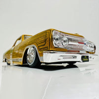 Thumbnail for MAISTO 1:25 1965 CHEVROLET EL CAMINO STATIC DIECAST MODEL