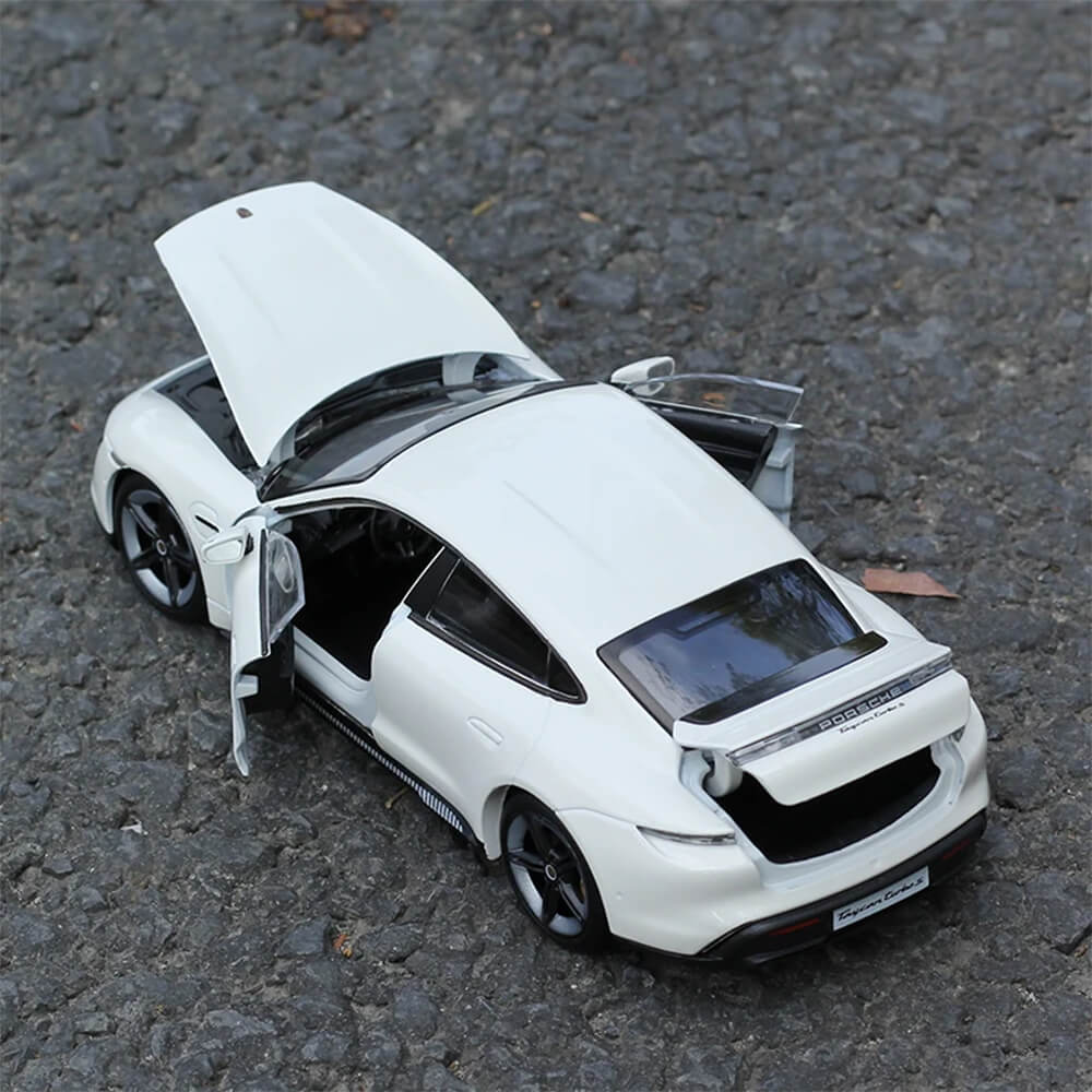 BURAGO 1:24 PORSCHE TAYCAN TURBO S DIECAST MODEL WH