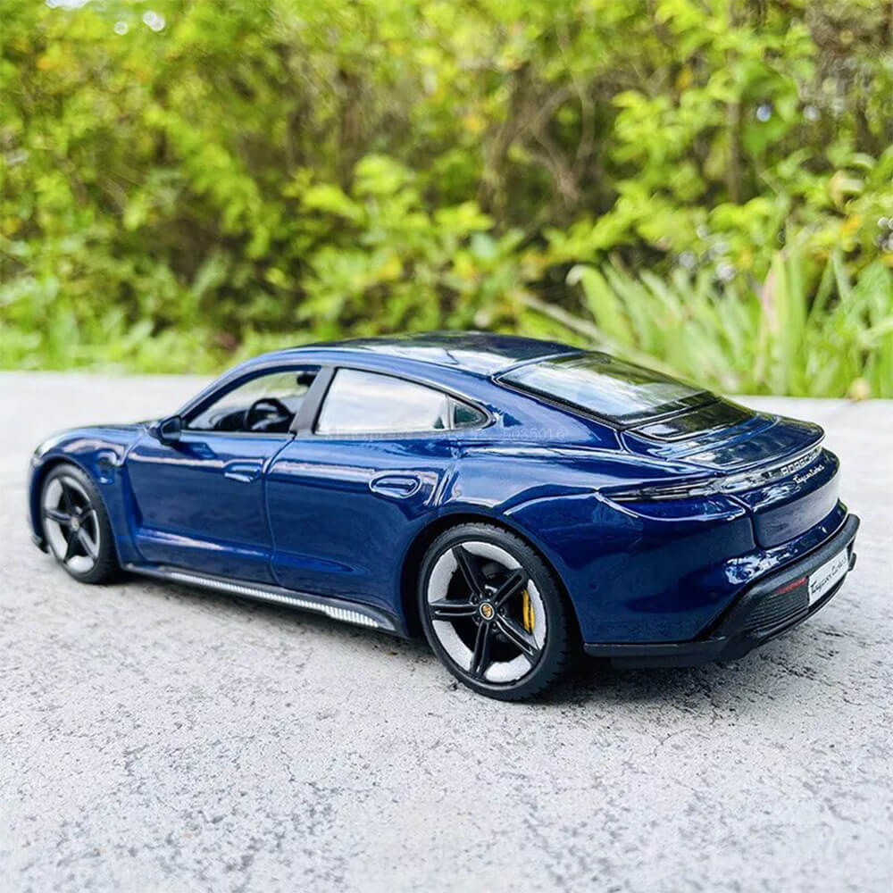 BURAGO 1:24 PORSCHE TAYCAN TURBO S DIECAST MODEL BL