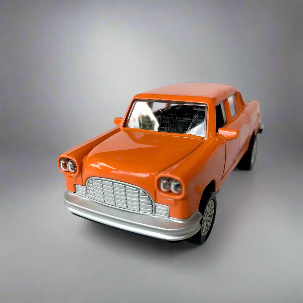 1 :32 PULL BACK ALLOY DIECAST MODEL