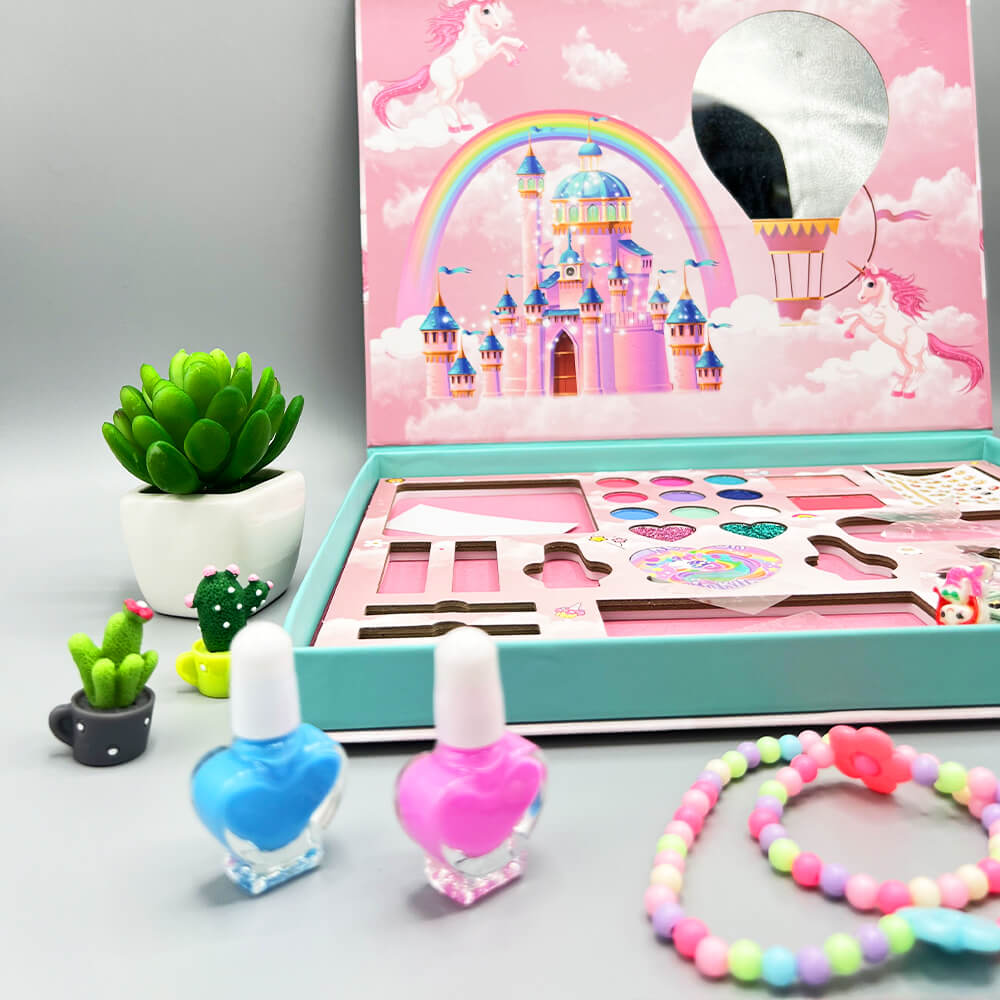 FANTASY CASTLE MAKEUP & JEWELLERY SET