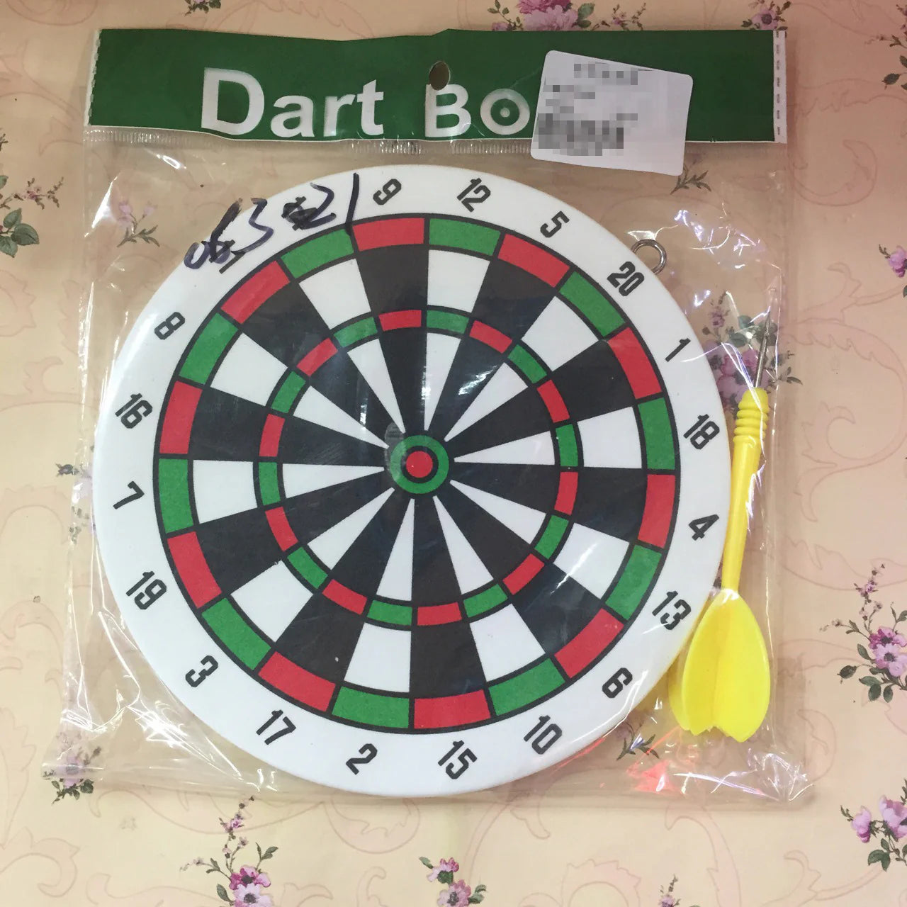 DOUBLE SIDED DART BOARD GAME WITH 1 DART