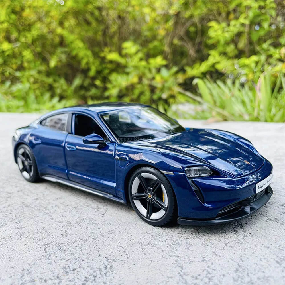 BURAGO 1:24 PORSCHE TAYCAN TURBO S DIECAST MODEL BL