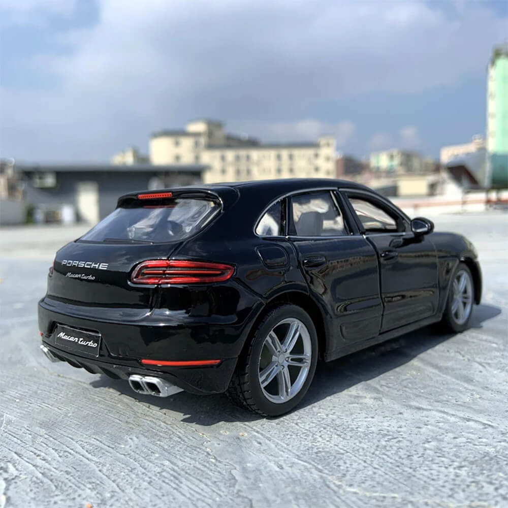 BURAGO 1:24 PORSCHE MACAN DIECAST MODEL