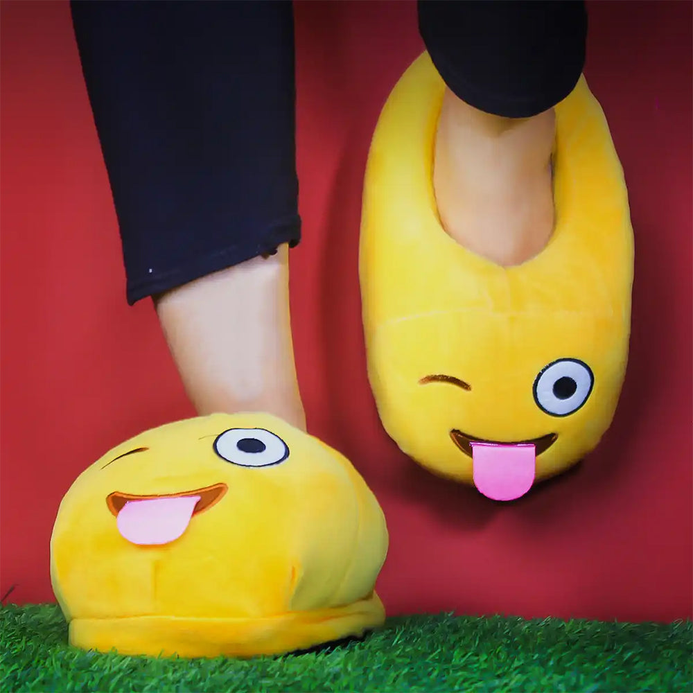 TONGUE EMOJI  PLUSHY SLIPPERS