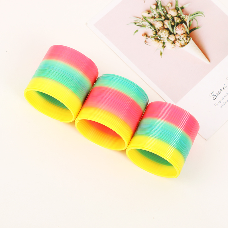 MAGIC RAINBOW ELASTIC RING TOY