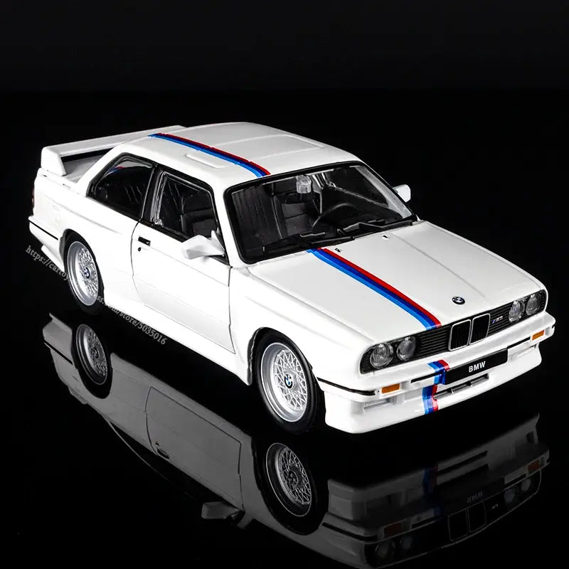 BURAGO 1:24 1988 BMW M3 ALLOY DIECAST MODEL