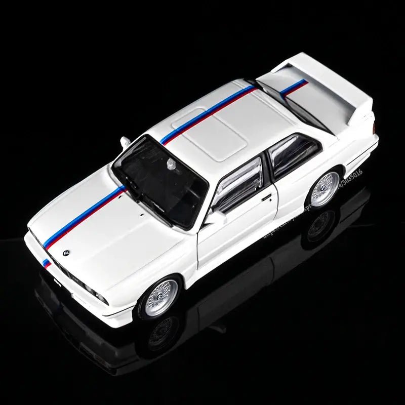 BURAGO 1:24 1988 BMW M3 ALLOY DIECAST MODEL