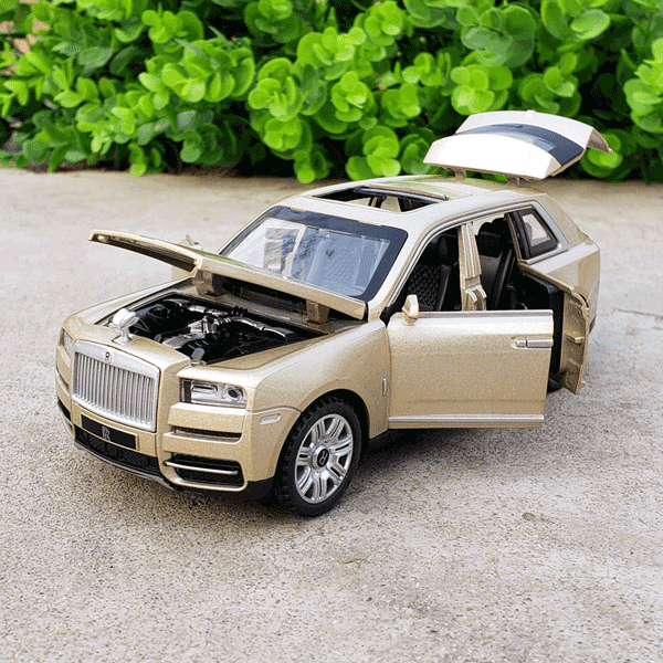 1:24 ROLLS ROYCE CULLINAN DIECAST MODEL