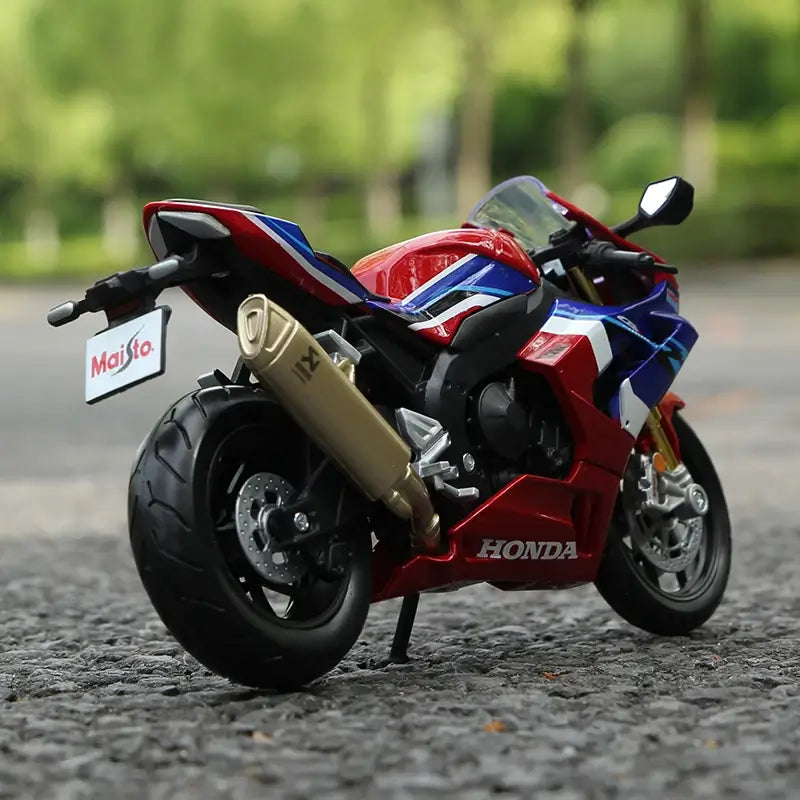 MAISTO 1:12 HONDA CBR 1000RR FIREBLADE SP LICENSED ALLOY DIECAST MODEL