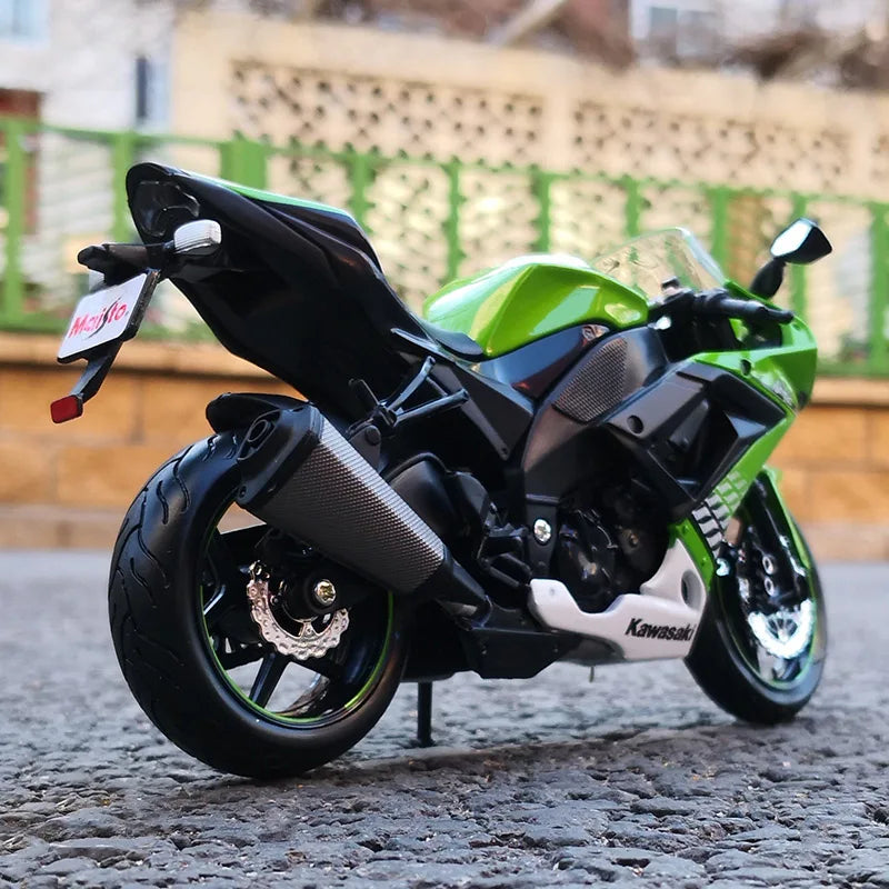 MAISTO 1:12 KAWASAKI NINGA ZX-10R  LICENSED ALLOY DIECAST MODEL