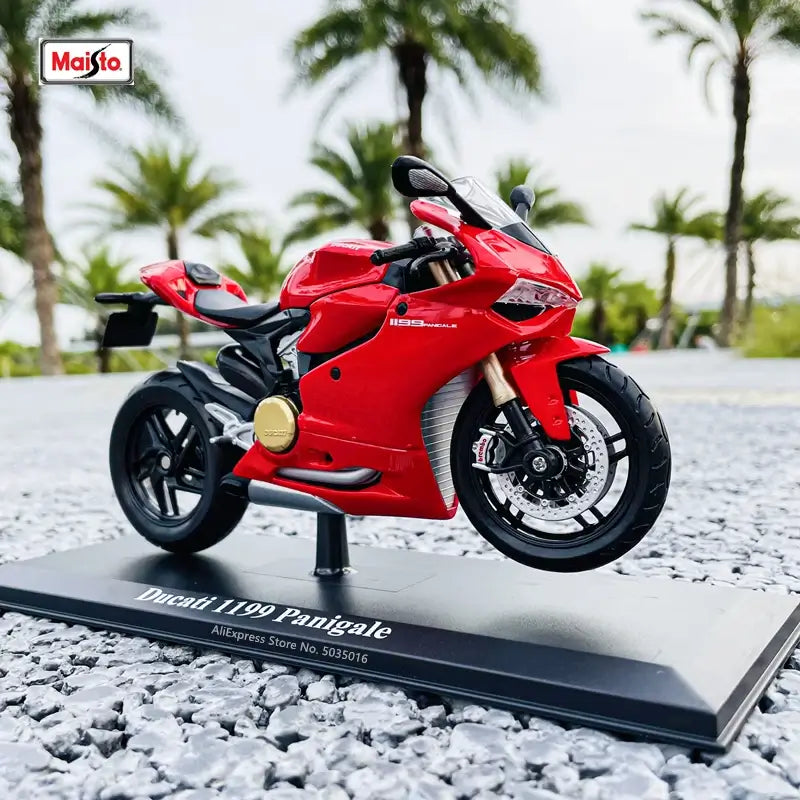 MAISTO 1:12 DUCATI 1199 PANIGALE ALLOY DIECAST MODEL