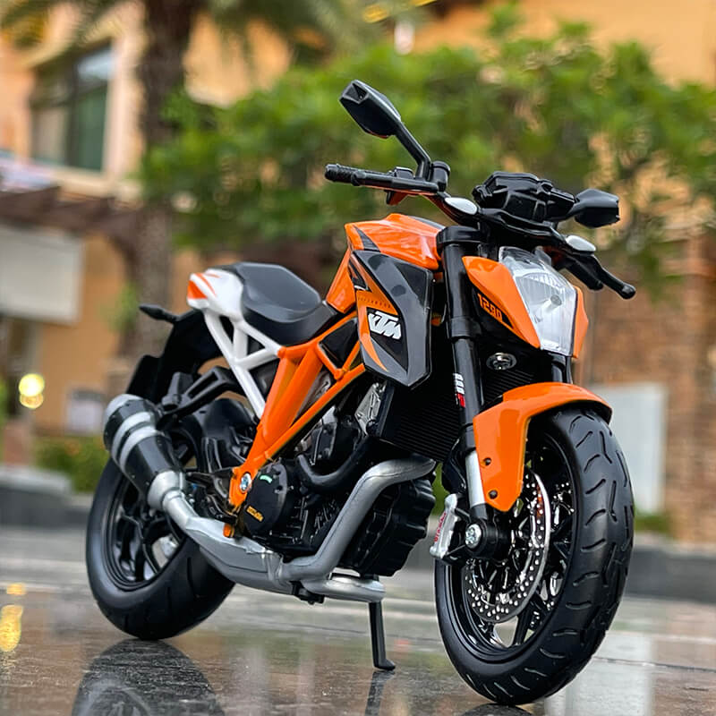 MAISTO 1:12 KTM 1290 SUPER DUKE R LICENSED ALLOY DIECAST MODEL