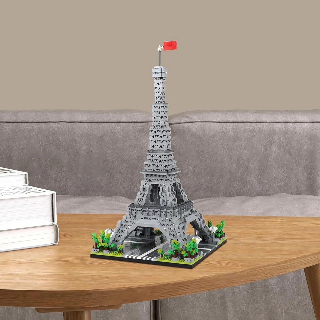 EIFFEL TOWER BUILDING BLOCKS SET 3000 + PCS MASTERPIECE KIT