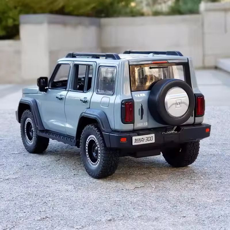 1:24 TANK 300 ALLOY DIECAST MODEL