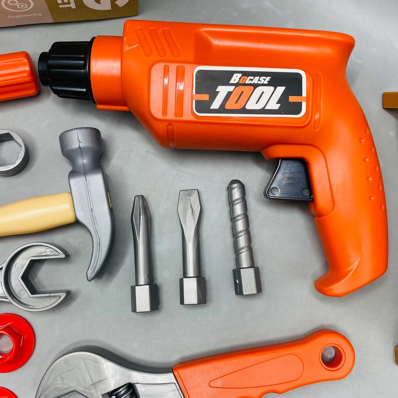 ENGINEERING TOOLS SET BRIEFCASE