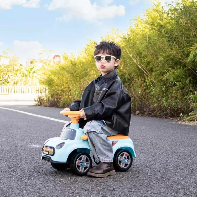 4 WHEEL KIDS TOLO & PUSH CAR WITH MUSIC & LIGHT