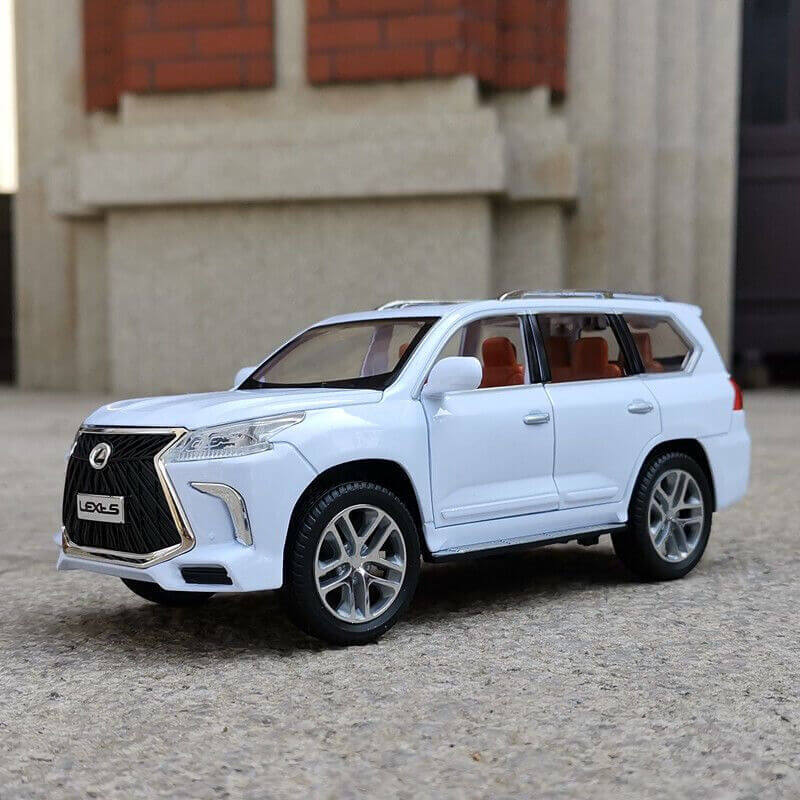 1:24 LEXUS LX570 ALLOY DIECAST MODEL