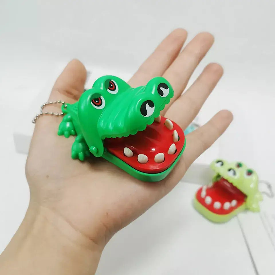 MINI CROCODILE BITING FINGER FUNNY GAME